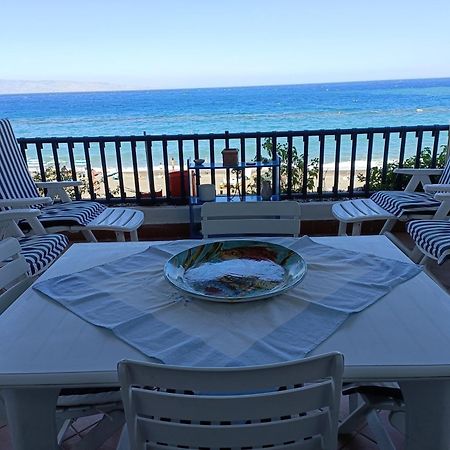 Casa Vacanze Margarita Sant'Alessio Siculo Bagian luar foto