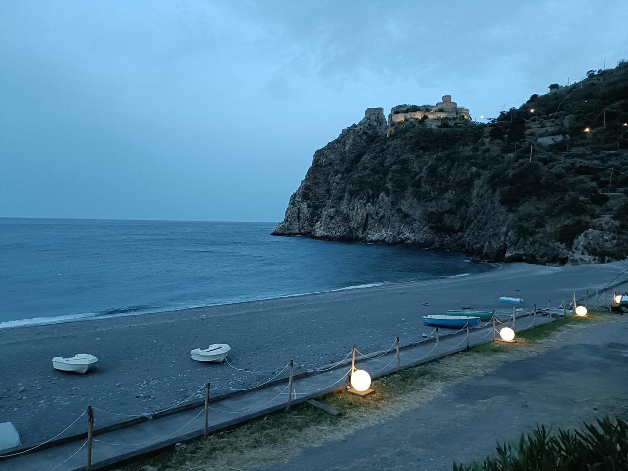 Casa Vacanze Margarita Sant'Alessio Siculo Bagian luar foto