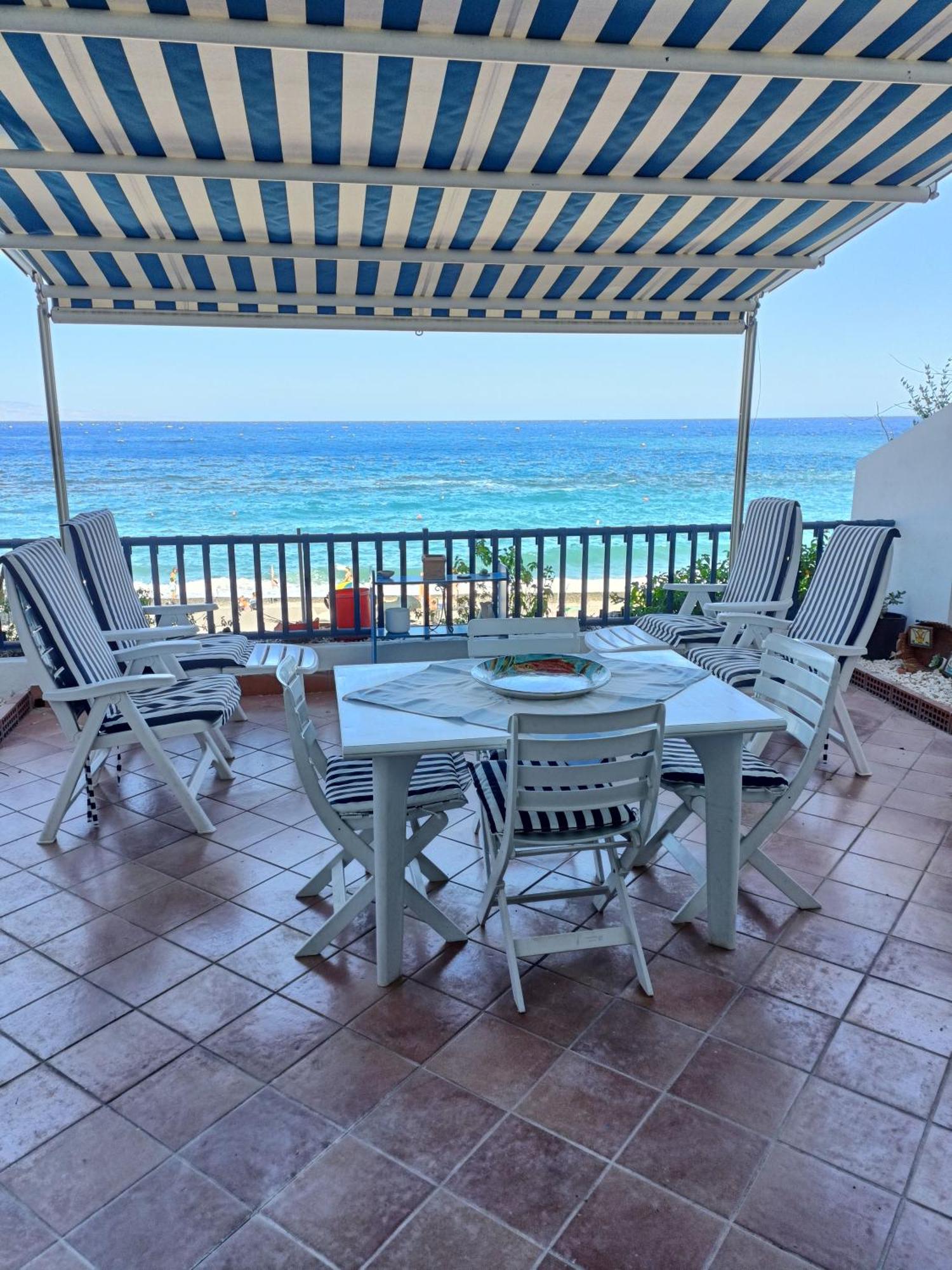 Casa Vacanze Margarita Sant'Alessio Siculo Bagian luar foto