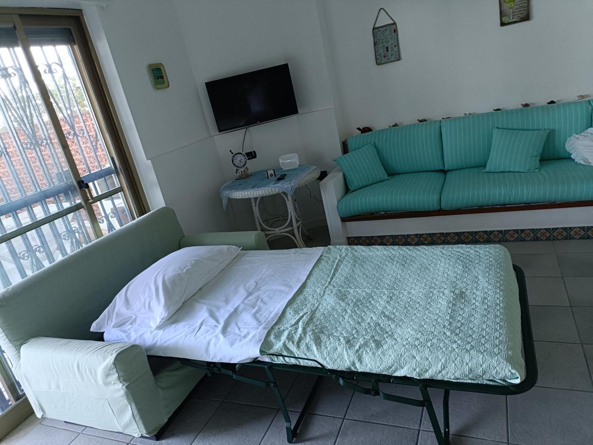 Casa Vacanze Margarita Sant'Alessio Siculo Bagian luar foto
